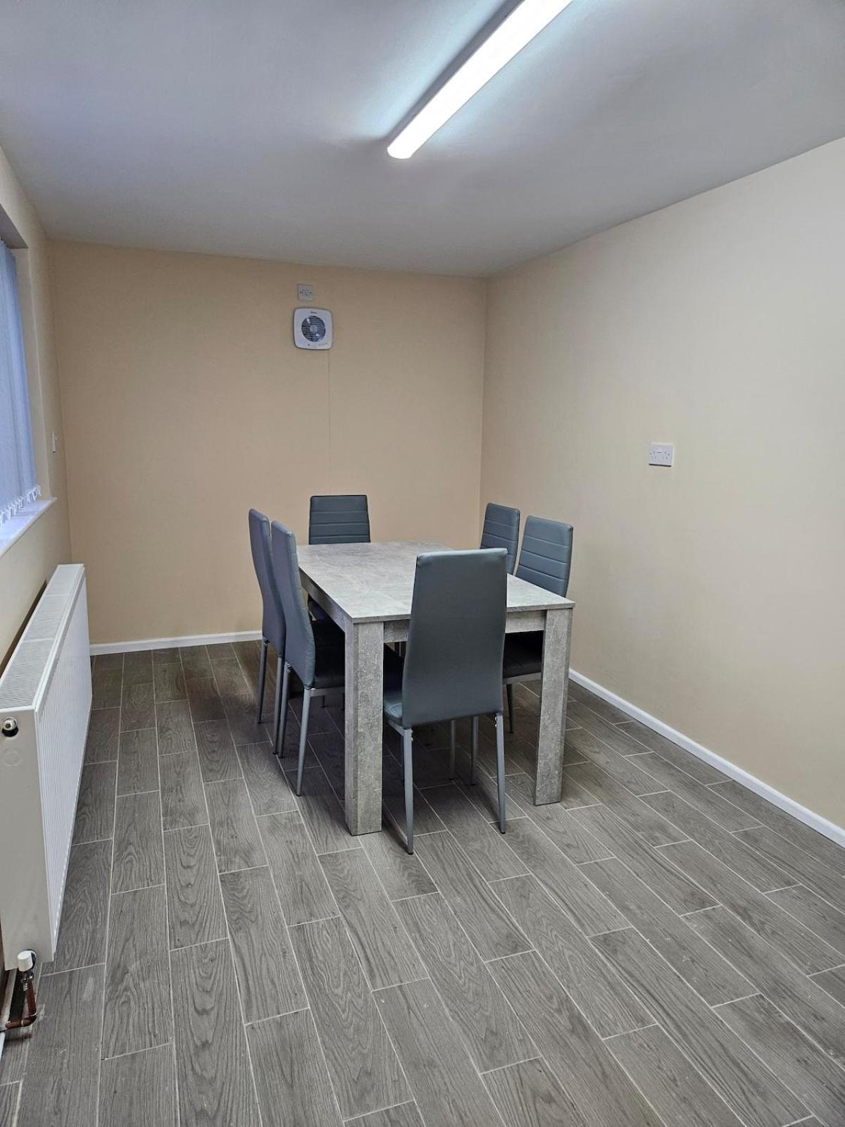 Clover Crest - 2-Bedroom House Bourton-on-the-Water Buitenkant foto